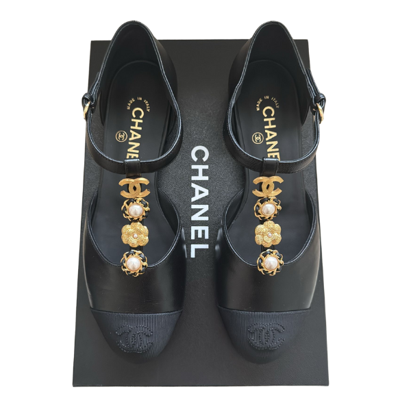 Cropped Faux leather Jacket